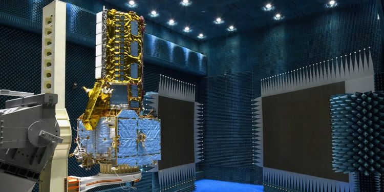 El satélite NISAR supera las pruebas de vacío térmico previas a su lanzamiento