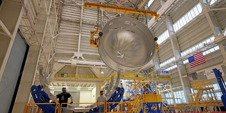 La Nasa y Boeing avanzan en la producción de la etapa superior del SLS