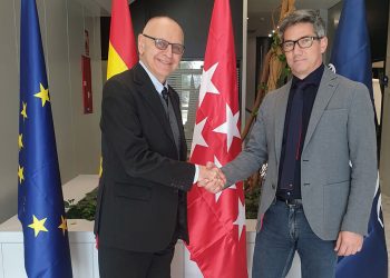 Marco Stanghini, de OHB, y Augusto Caramagno, de Sener