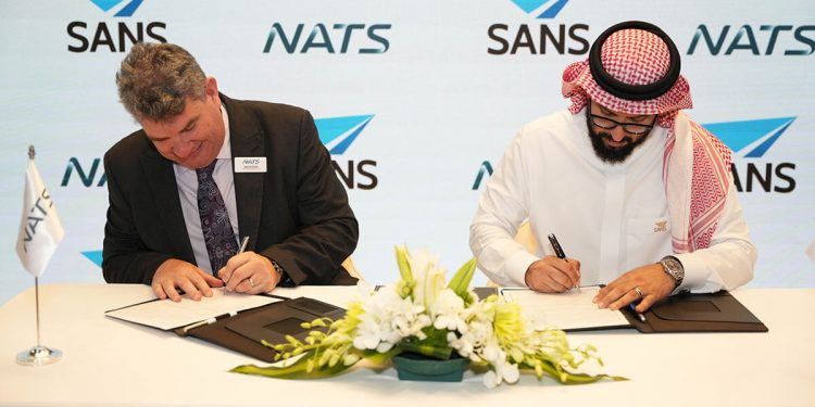 NATS firma un contrato de mejora de capacidad aeroportuaria con Saudi Air Navigation Services