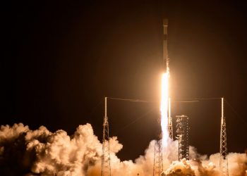SpaceX lanzó al espacio otros 23 satélites Starlink