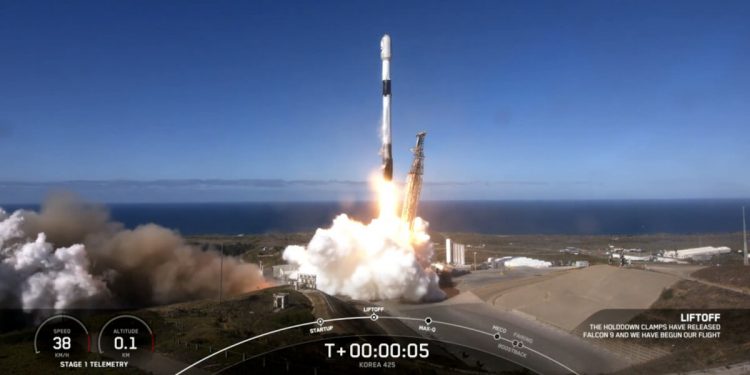Canarias lanzó al espacio ALISIO-1, su primer satélite
