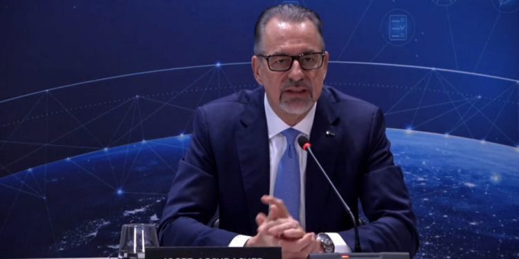 El director general de la ESA, Josef Aschbacher.