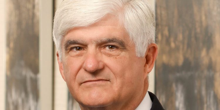 Kirkland H. Donald, asesor especial del presidente y CEO, Dave Calhoun.