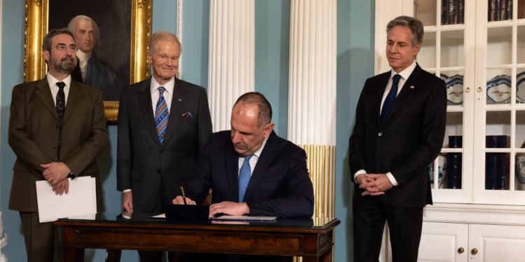 Grecia, nuevo país signatario de los Acuerdos Artemisa