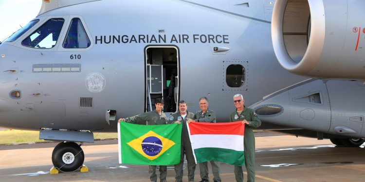 Vuelo inaugural del C-390 Millennium de Hungría