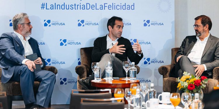 Dirigentes del sector aéreo debaten sobre la competitividad y sostenibilidad en la industria del transporte