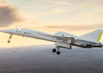 El primer vuelo del XB-1 de Boom Supersonic