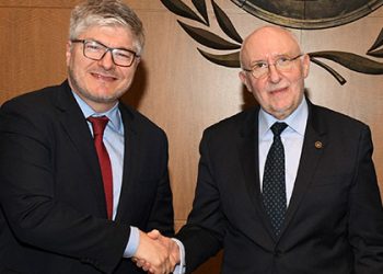 Juan Carlos Salazar, reelegido secretario general de la OACI