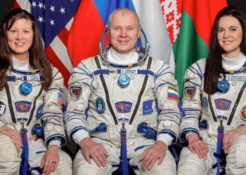 Roscosmos lanzará el jueves la nave Souz MS-25 con tres astronautas hacia la ISS