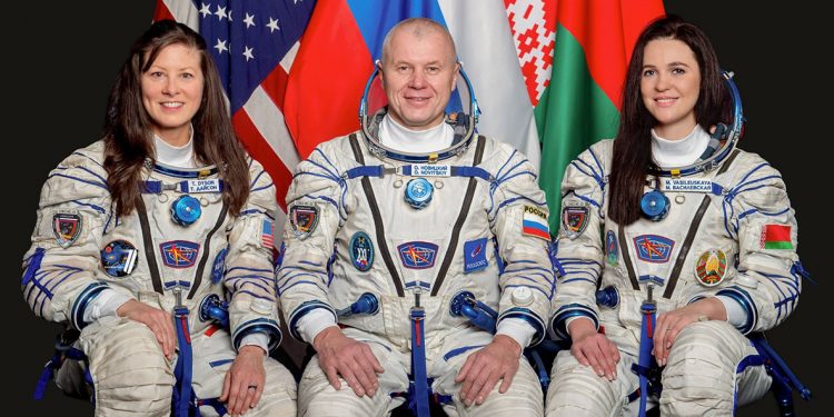 Roscosmos lanzará el jueves la nave Souz MS-25 con tres astronautas hacia la ISS