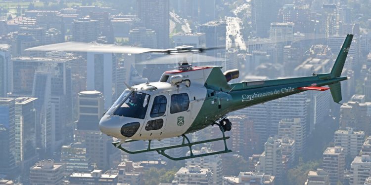 Airbus Helicopters fortalece la flota de Carabineros de Chile con la entrega del primer H125. Anthony Pecchi.