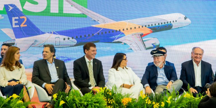Embraer invertirá 390 millones de dólares y creará 900 empleos directos este año en Brasil