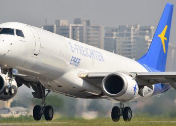 Embraer presenta el E190F