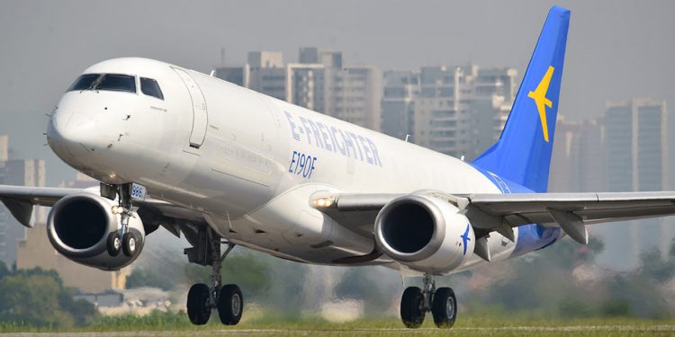 Embraer presenta el E190F