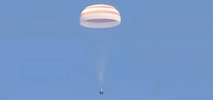La Soyuz MS-24, con tres astronautas a bordo procedentes de la ISS, aterrizó en Kazajstán