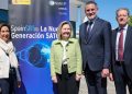 La ministra de Defensa conoce de primera mano los nuevos satélites SpainSat NG