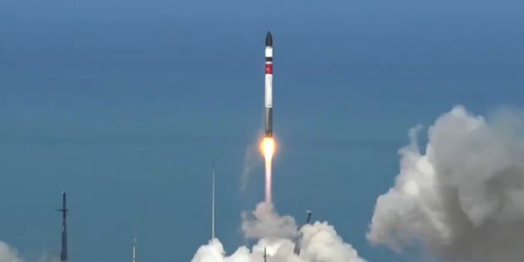Rocket Lab lanzó la misión NEONSAT-1 de LAINST y la Vela Solar ACS3 de la Nasa