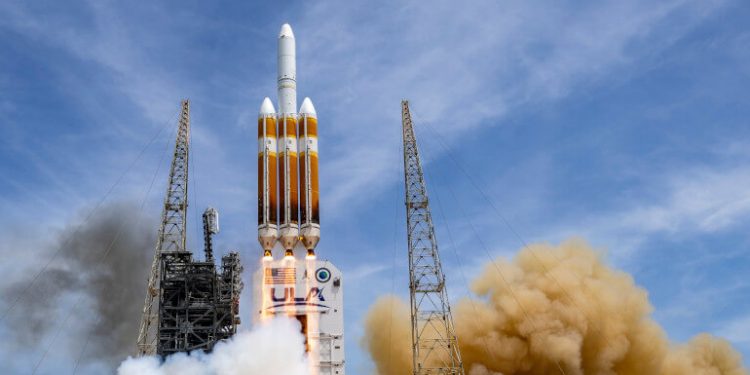 ULA lanzó con éxito el último cohete pesado Delta IV con la misión NROL-70 a bordo
