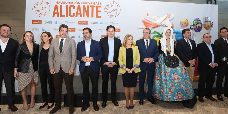 easyJet inaugura su nueva base en Alicante