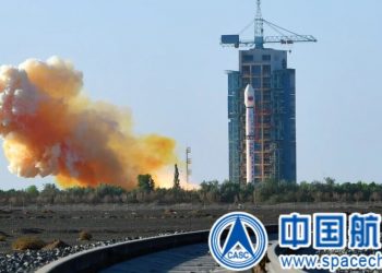 China lanza el cohete Long March 4C