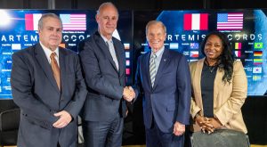 Perú firma los acuerdos Artemisa