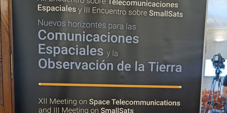 Encuentros sobre comunicaciones espaciales