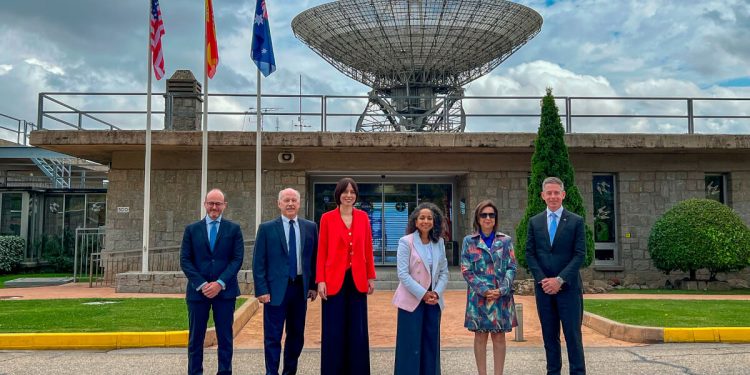 España y EEUU refuerzan su cooperación científica en la estación de seguimiento de la Nasa en Madrid