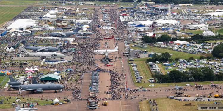 Aviones militares de 25 países en la RIAT 24