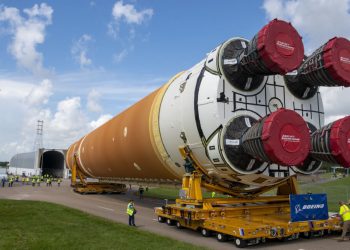 Boeing entrega una etapa de cohete a la Nasa