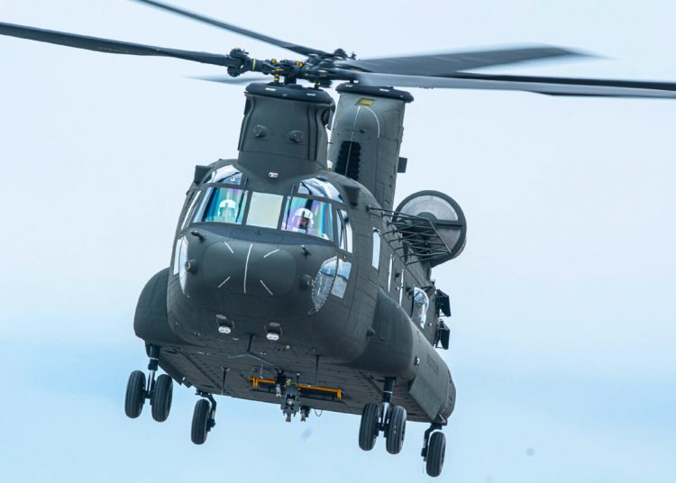 Boeing entregó el primer Chinook CH-47F Block II al Ejército de EEUU