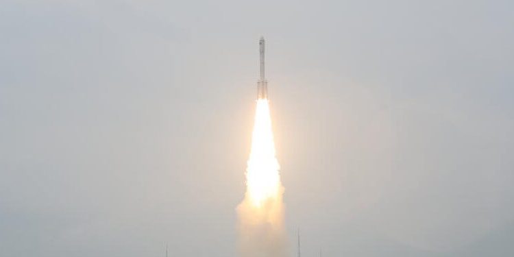 China lanzó el grupo de satélites Tianhui 5-02