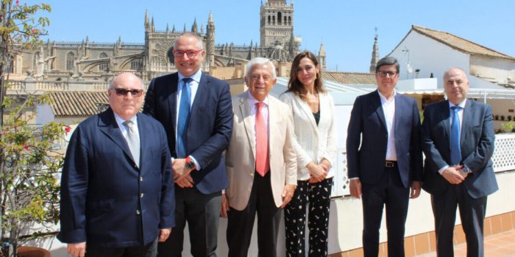La Agencia Espacial Española lanzará una incubadora de empresas aeroespacial en Sevilla