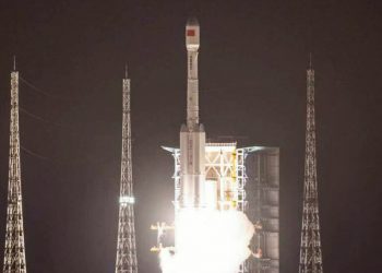China lanza con éxito el satélite ChinaSat 4A a bordo del cohete Gran Marcha-7 modificado