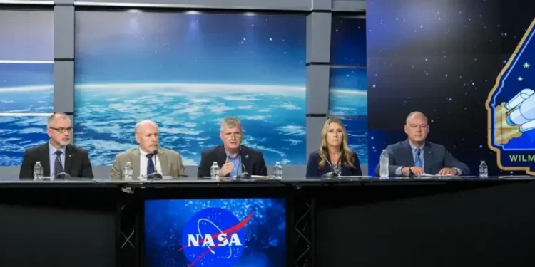 La Starliner de Boeing volverá vacía a la Tierra y ocho meses después de lo previsto regresará su tripulación en la Dragon de SpaceX