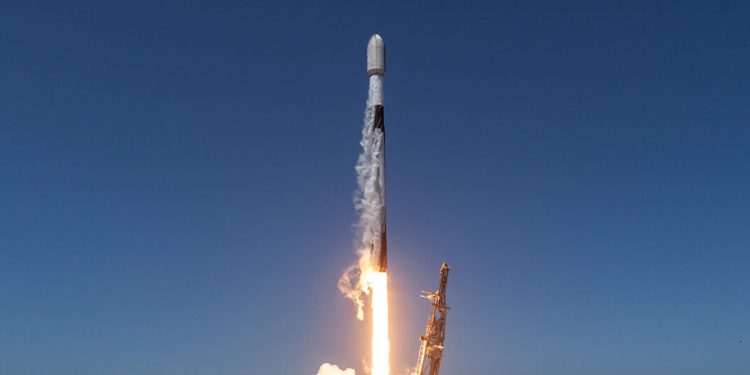 SpaceX lanzó la misión Maxar 2 desde Cabo Cañaveral