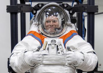 Axiom Space y Nokia se alían para incorporar tecnología 4G/LTE en los trajes espaciales de la misión lunar Artemisa III