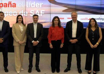 Cepsa, Iberia y Vueling proponen medidas para hacer de España el líder europeo en SAF