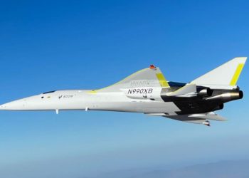 El XB-1 de Boom Supersonic completó su cuarto vuelo de prueba y el más rápido