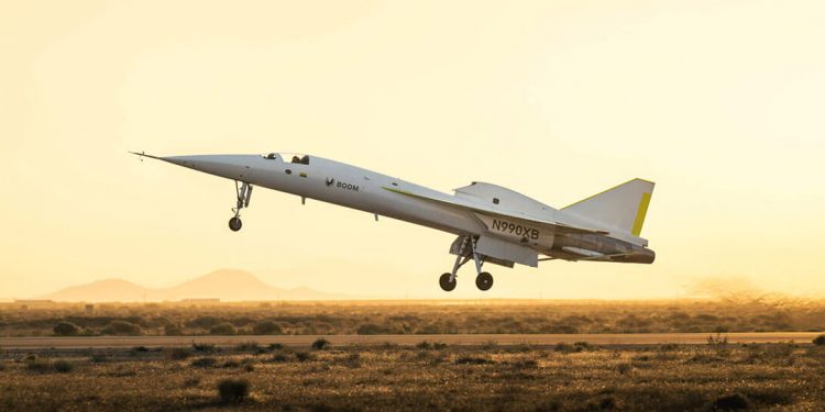 El avión supersónico XB-1 de Boom avanza en su programa de pruebas con su tercer vuelo