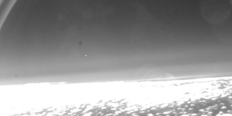 El primer satélite del cuarteto Cluster de la ESA regresó a la Tierra