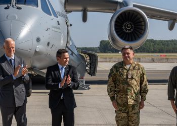 Embraer entrega el primer avión C-390 Millennium a la Fuerza Aérea de Hungría