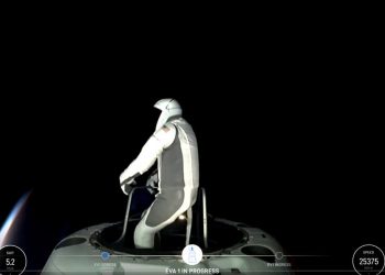 La misión Polaris Dawn logra el primer paseo espacial comercial