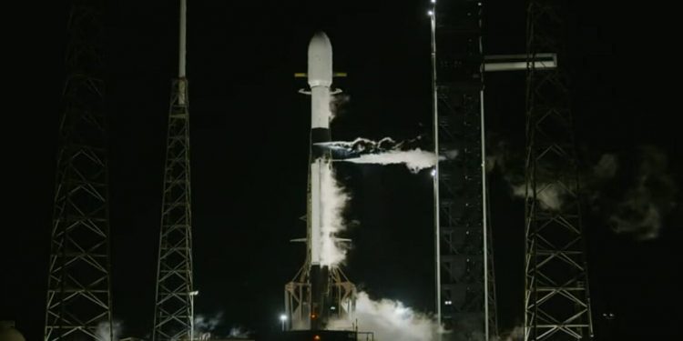 SpaceX lanzó la misión BlueBird 1-5 de AST SpaceMobile