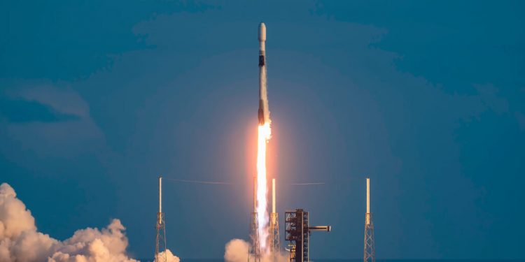 SpaceX lanzó los dos satélites de la misión europea Galileo L13