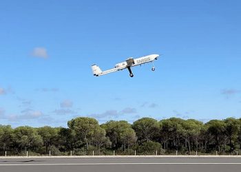 Aertec inicia operaciones en el nuevo Centro CEUS con el primer vuelo de un UAS TARSIS