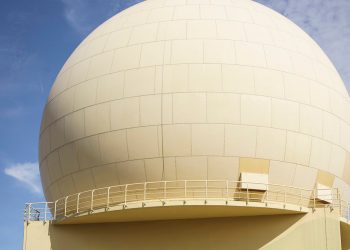 Indra fortalece la vigilancia aérea de España con el despliegue del radar Lanza 3D en el EVA-2