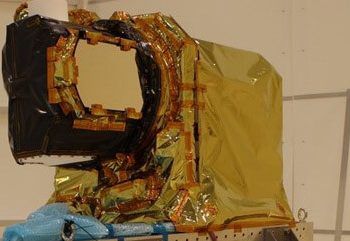 Sección óptica instalado en el satélite de retransmisión de datos.
