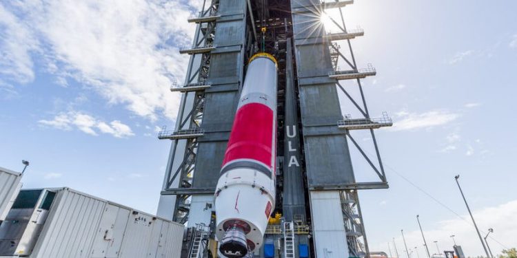 Un cohete Vulcan Centaur VC-4S de ULA lanzará la misión de seguridad nacional USSF-106 de EEUU