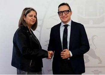 La Universidad de Salamanca adquiere la escuela de pilotos Adventia